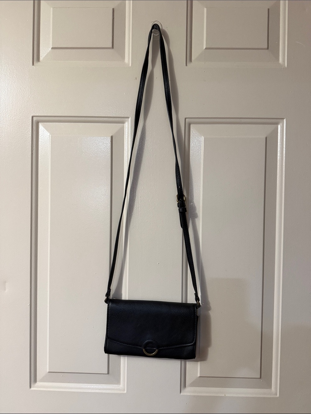 Universal Thread Black Crossbody Bag with Ring Detail